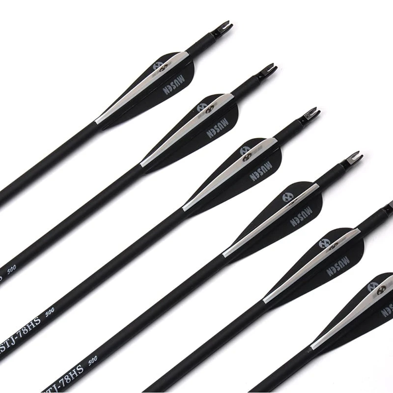 32 Inch Black White Mixed Carbon Arrows X 12 1 32 Inch Black White Mixed Carbon Arrows X 12